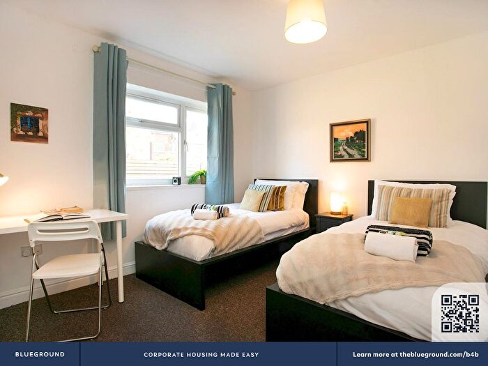 2 Bedroom Flat To Rent In Rushcliffe District, NG2
