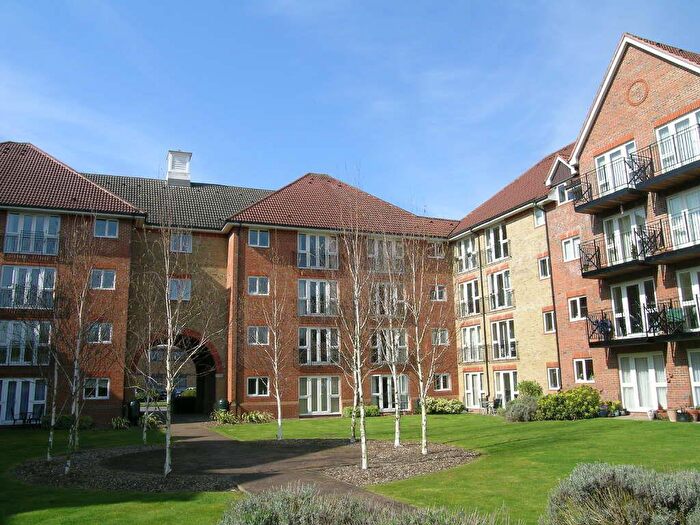 2 Bedroom Apartment To Rent In Crane Mead, SG12