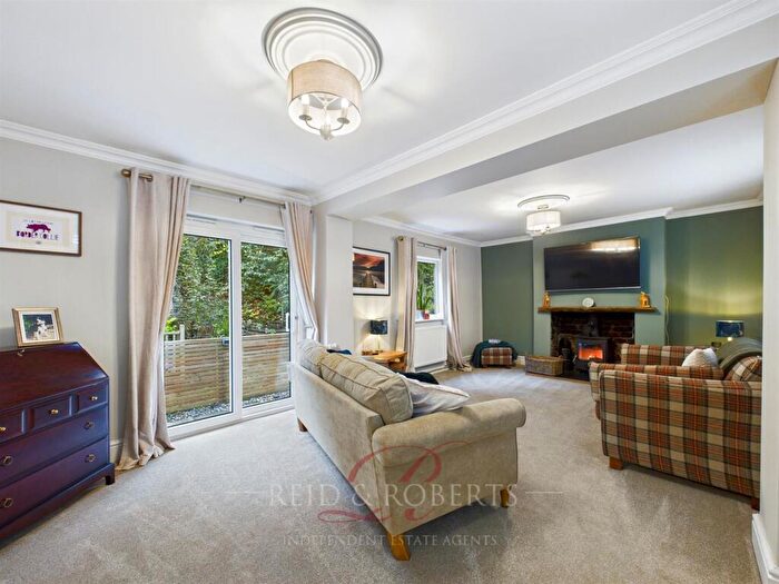 3 Bedroom Detached House For Sale In Pontybodkin, Mold, CH7