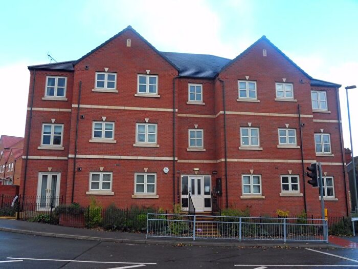2 Bedroom Flat For Sale In Maple Leaf Gardens, Worksop, S80
