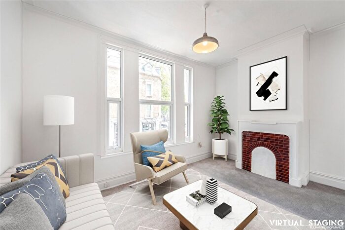 2 Bedroom Flat To Rent In Elliott Road, Chiswick, London, W4