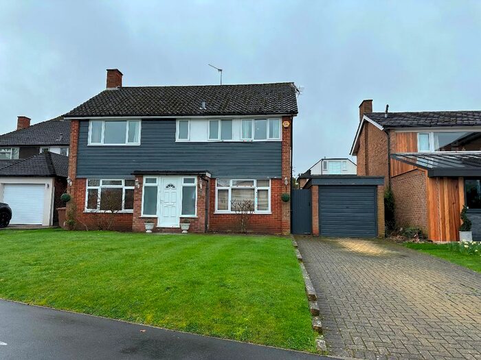 4 Bedroom Detached House To Rent In Cleveland Gardens, Old Malden, Worcester Park, KT4