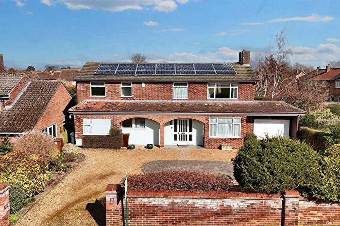 4 Bedroom Detached House For Sale In Hamilton Road, Newmarket, CB8