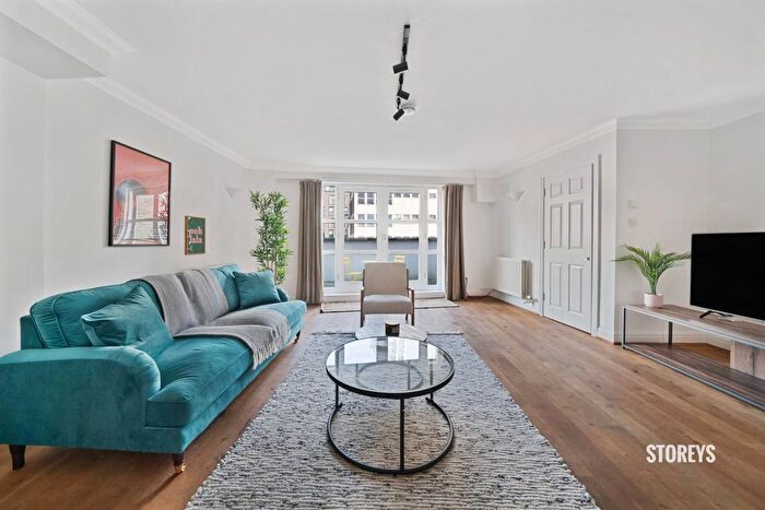 2 Bedroom Flat To Rent In St. Mark Street, Aldgate, London, E1