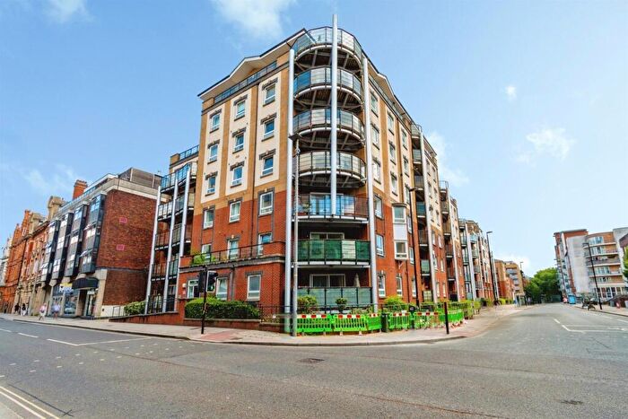 1 Bedroom Apartment For Sale In Briton Street, Southampton, SO14