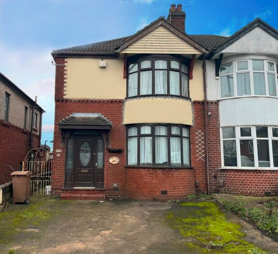 3 Bedroom Semi-Detached House To Rent In Mornington Road, Stoke-on-Trent, Staffordshire, ST1