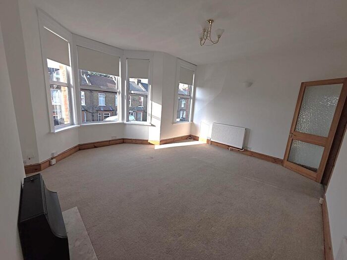 1 Bedroom Flat To Rent In Frederick Place, North Finchley, London, N12