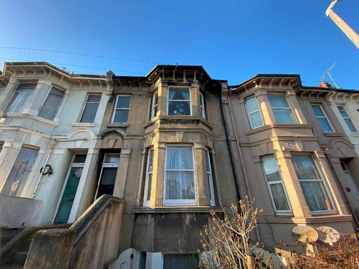 3 Bedroom Maisonette To Rent In De Montfort Road, Brighton, East Sussex BN2