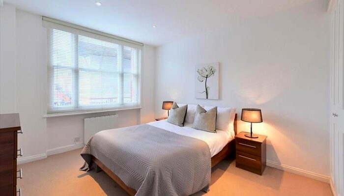 1 Bedroom Flat To Rent In Hill Street, Mayfair, London, W1J