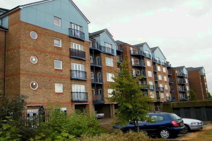 1 Bedroom Flat To Rent In Argent Street, Grays RM17