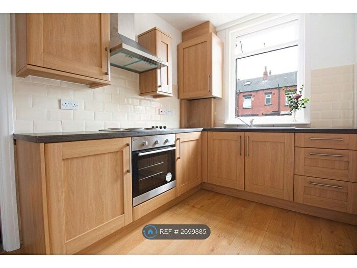 3 Bedroom Terraced House To Rent In Cross Flatts Drive, Leeds, LS11