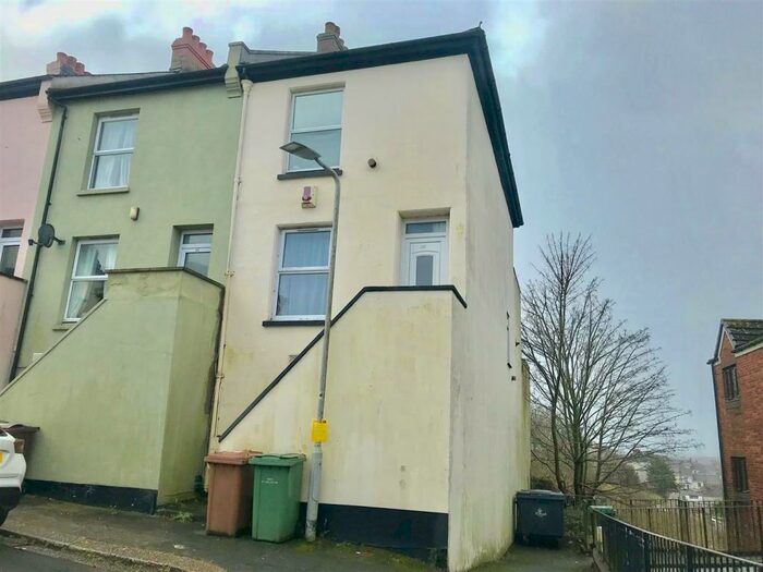 2 Bedroom End Of Terrace House To Rent In Northesk Street, Plymouth, PL2