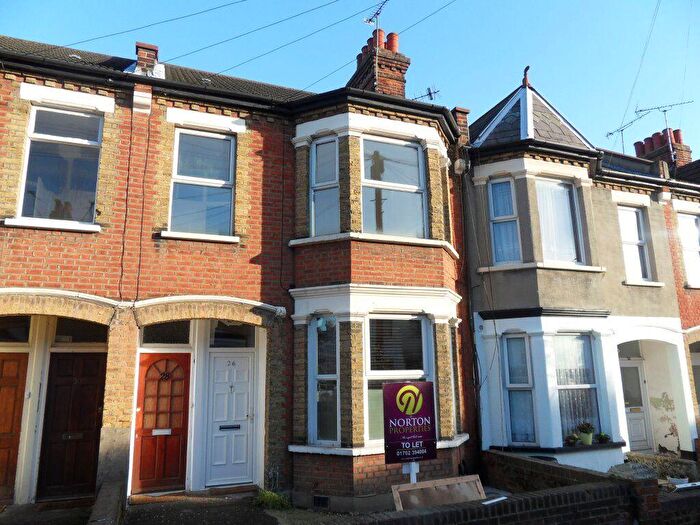 3 Bedroom Flat To Rent In Moseley Street, Southend On Sea : Online Enquiries, SS2