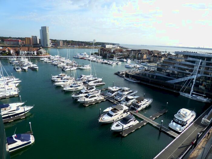 2 Bedroom Flat To Rent In Moresby Tower, Ocean Village, SO14