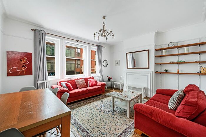 4 Bedroom Flat For Sale In Bond Street, Ealing Broadway, Ealing, London, W5