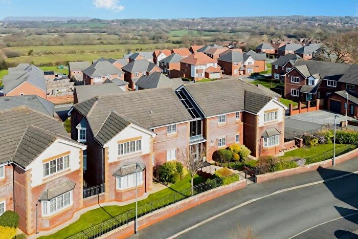 2 Bedroom Flat To Rent In Llys Y Graig, Bryn-Y-Baal, Mold, Flintshire, CH7