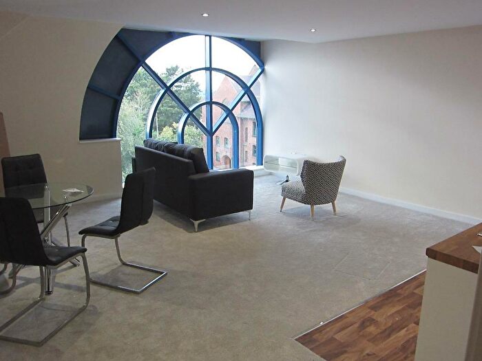 2 Bedroom Flat To Rent In Flat, South Street, Ilkeston, DE7