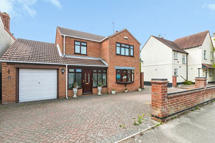 4 Bedroom Detached House For Sale In Wilson Road, Lowestoft, NR33