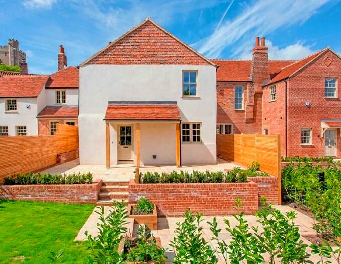 4 Bedroom House To Rent In Alfred Street, Westbury, BA13