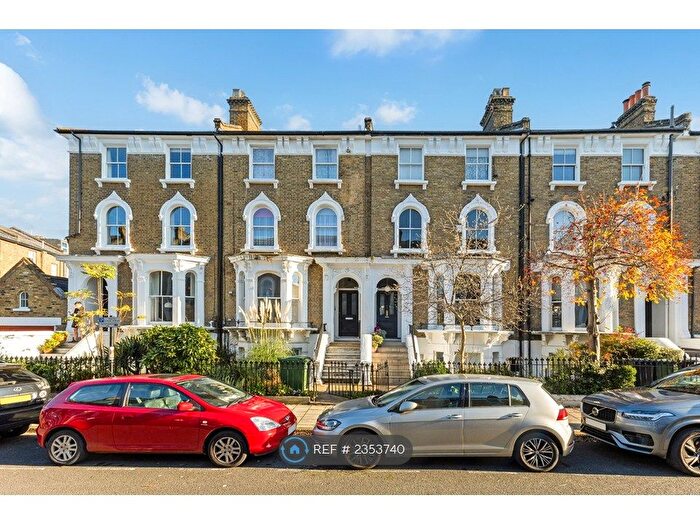 1 Bedroom Flat To Rent In Liston Road, London, SW4