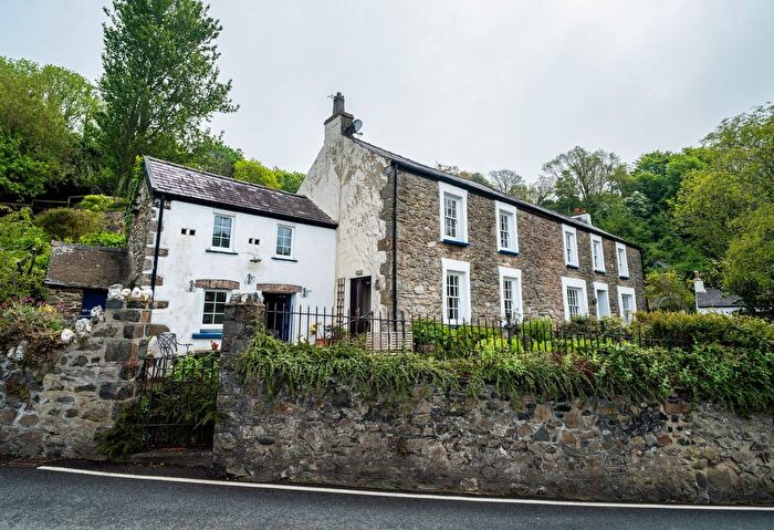 4 Bedroom Detached House For Sale In Old Newport Road, Lower Town, SA65