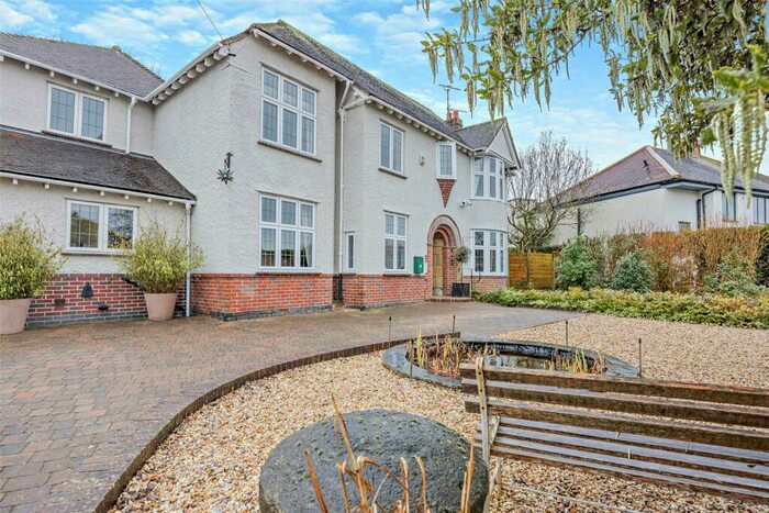 5 Bedroom Detached House For Sale In East End Road, Charlton Kings, Cheltenham, Gloucestershire, GL53