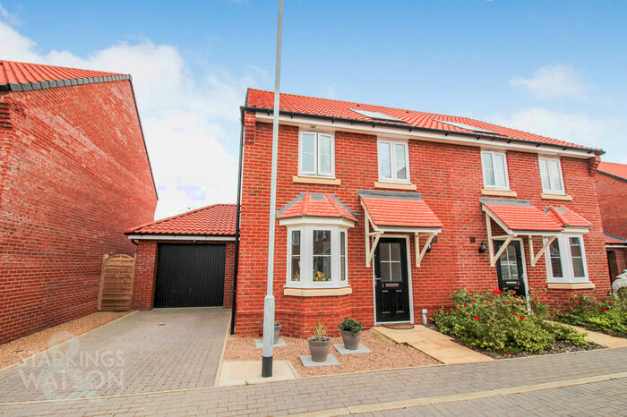 3 Bedroom Semi-Detached House To Rent In Harvey Close, Horsford, Norwich, NR10
