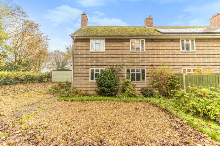 3 Bedroom Semi-Detached House For Sale In Scalford Road, Eastwell, Melton Mowbray, LE14