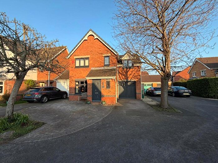 3 Bedroom Detached House For Sale In Lavender Way, Bradley Stoke, Bristol, BS32