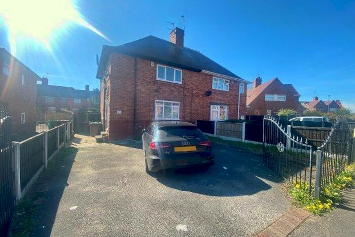 3 Bedroom Detached House To Rent In Reydon Drive, Nottingham, NG8