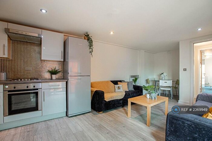 4 Bedroom Flat To Rent In Regent Terrace, Sheffield, S3