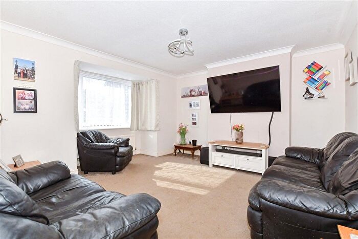 4 Bedroom Detached House For Sale In Holder Close, Lordswood, Chatham, Kent, ME5