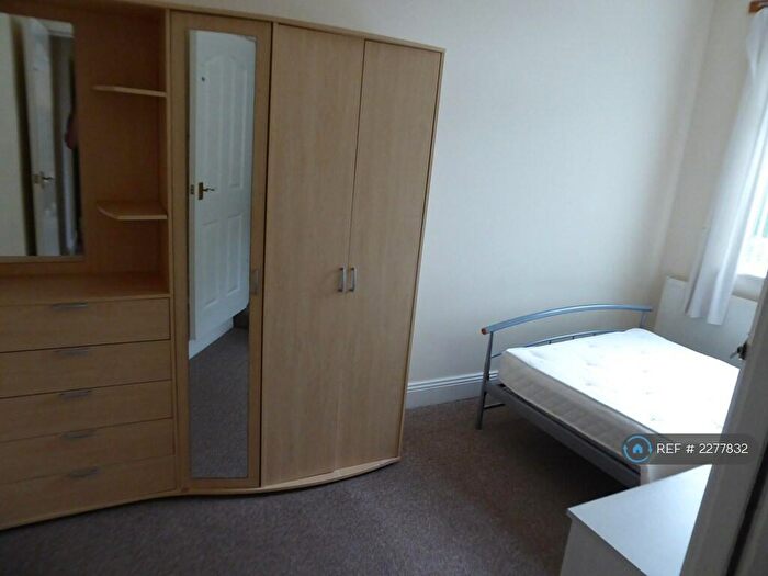 5 Bedroom Flat To Rent In Lancaster Avenue, Newcastle, ST5