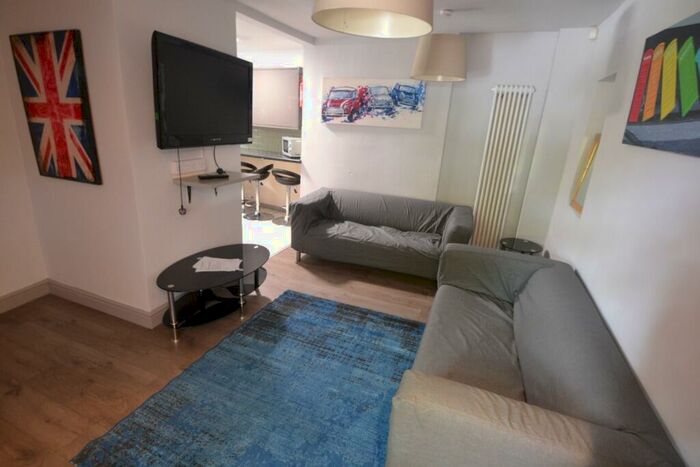 4 Bedroom Flat To Rent In Mount Hooton Road, Arboretum, Nottingham, NG7