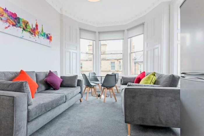 3 Bedroom Flat To Rent In Montpelier Park, Bruntsfield, Edinburgh, EH10