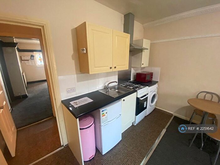 Studio To Rent In Room C, Birmingham, B5