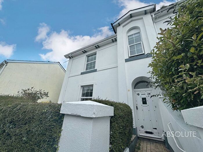 3 Bedroom End Of Terrace House To Rent In Church Street, Torquay, TQ2