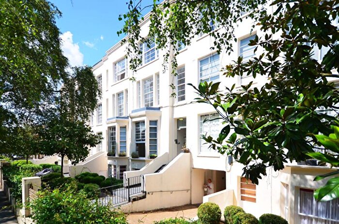 1 Bedroom Flat To Rent In Cliff Road, Camden, London, NW1