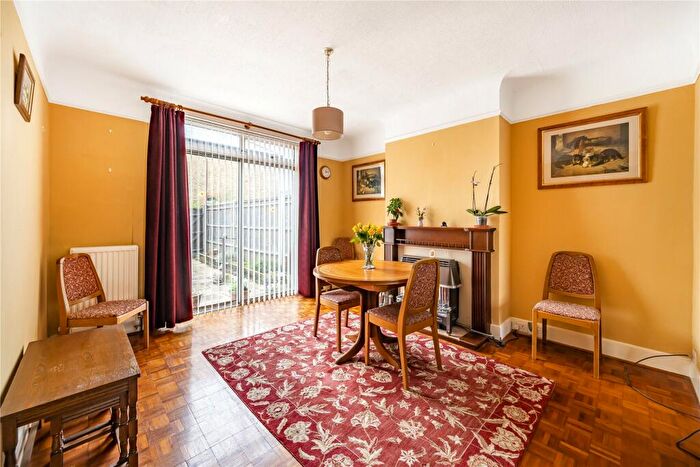 3 Bedroom Terraced House For Sale In Dawson Road, Kingston Upon Thames, KT1