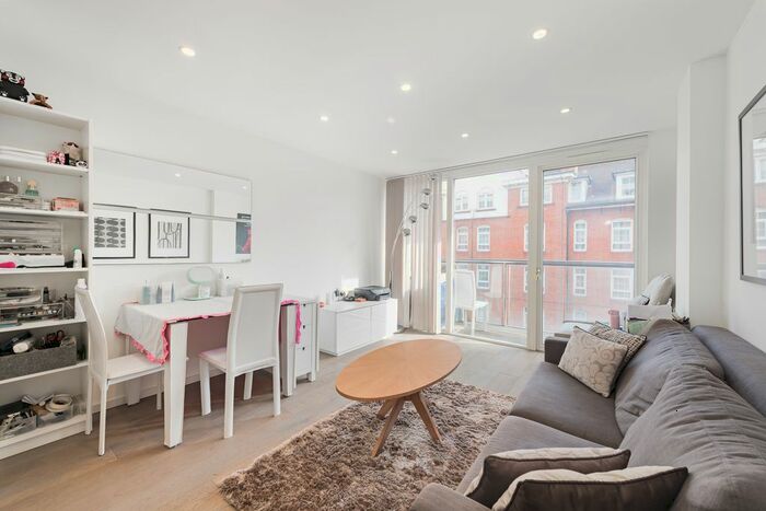 1 Bedroom Flat To Rent In Worcester Point, Central Street, London, EC1V