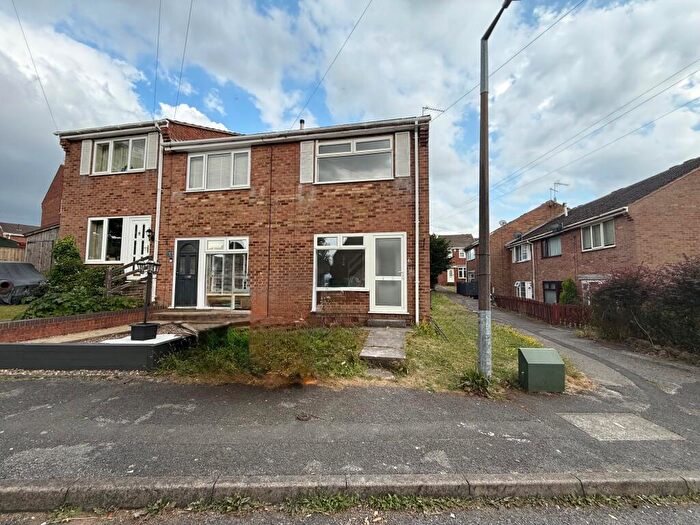 2 Bedroom House To Rent In Blackthorn Drive, Eastwood, Nottingham, NG16