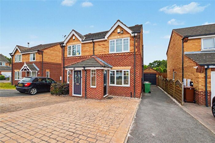 2 Bedroom Semi-Detached House For Sale In Hopefield Crescent, Rothwell, Leeds, West Yorkshire, LS26