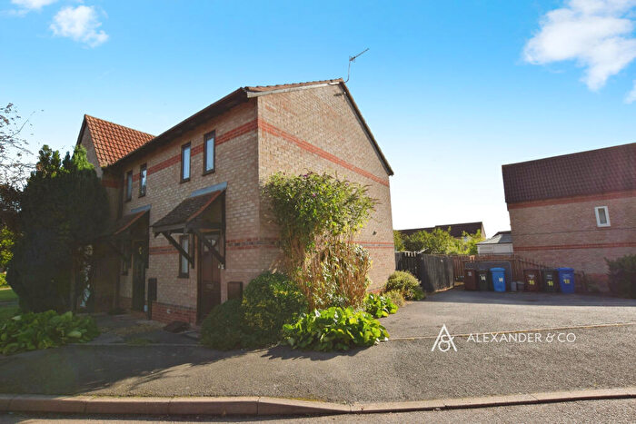 1 Bedroom Terraced House To Rent In Mulberry Drive, OX26