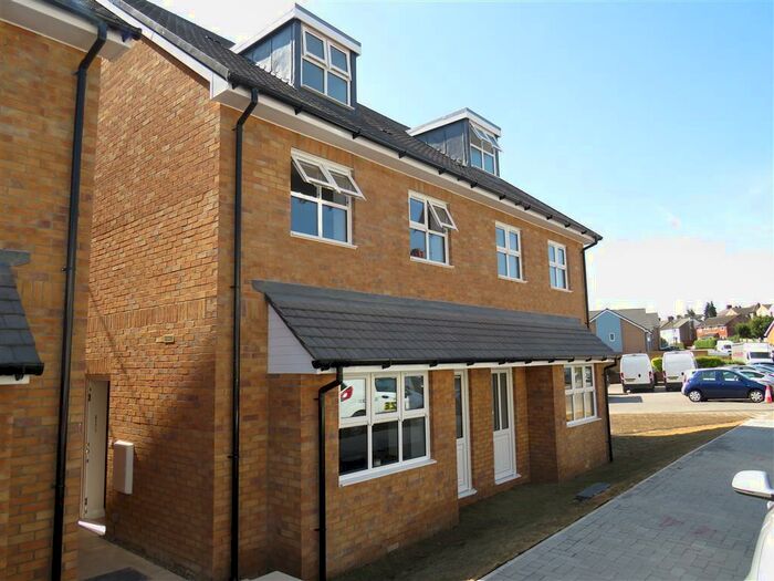 2 Bedroom Apartment To Rent In Ebberns Road, Hemel Hempstead, HP3