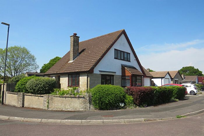3 Bedroom Detached House For Sale In Court Meadow, Stone, Berkeley, GL13