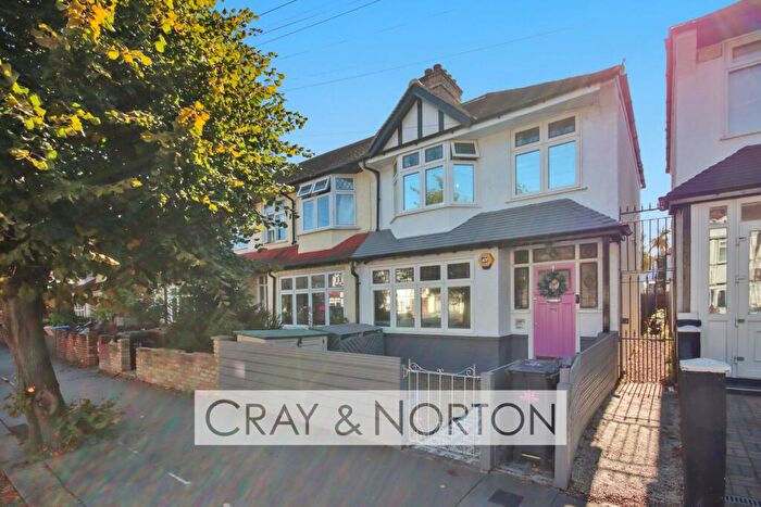 3 Bedroom End Of Terrace House For Sale In Davidson Road, Addiscombe, CR0