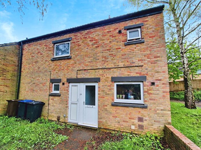 3 Bedroom End Of Terrace House For Sale In Cissbury Road, Northampton, NN4