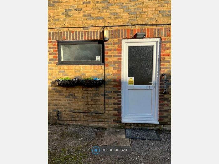 1 Bedroom Flat To Rent In Rainham, Rainham, ME8