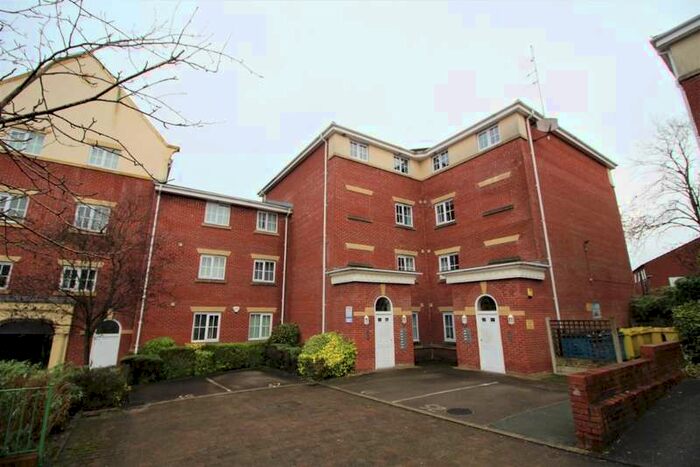 2 Bedroom Flat To Rent In Derby Court Bury, BL9