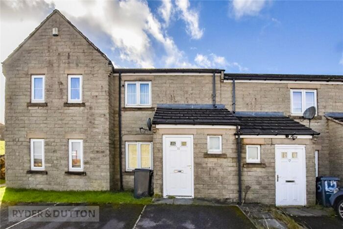 3 Bedroom Terraced House For Sale In Moins Close, Halifax, HX2